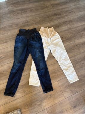 Old Navy Skinny Maternity Jeans in Dark Blue and White - 2 Pair